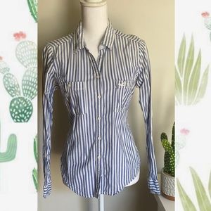 3/$8🎉 Hollister striped button down long sleeve